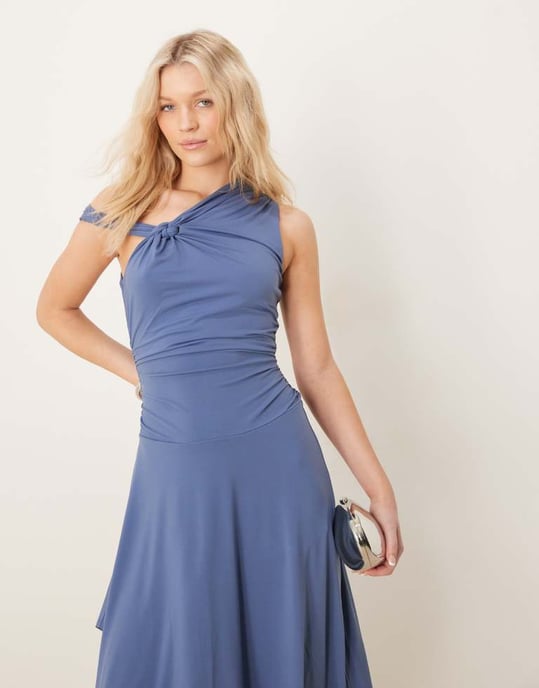 Abercrombie & Fitch one shoulder asymmetric hem midi dress in navy - Image 4