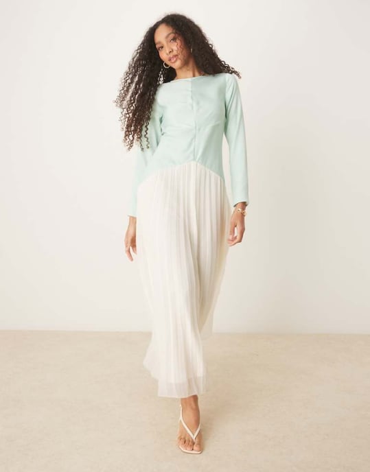 ASOS DESIGN colour block dropped waist pleated skirt maxi dress in green and cream - Image 1