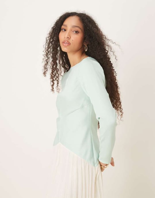 ASOS DESIGN colour block dropped waist pleated skirt maxi dress in green and cream - Image 3