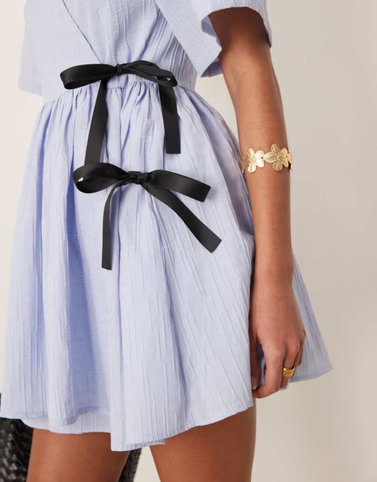 Ghospell contrast bow wrap mini dress in cornflower blue - Image 3