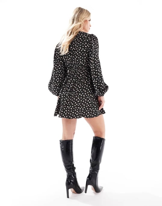Miss Selfridge Petite mini tea dress in ditsy floral print - Image 4