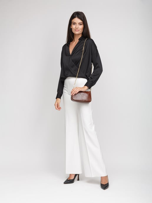Giulia Monti Schoudertas Bruin - Image 5