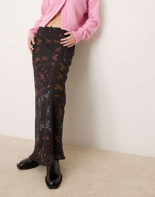 Miss Selfridge bias maxi skirt in floral print - Image 2