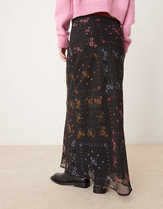 Miss Selfridge bias maxi skirt in floral print - Image 3