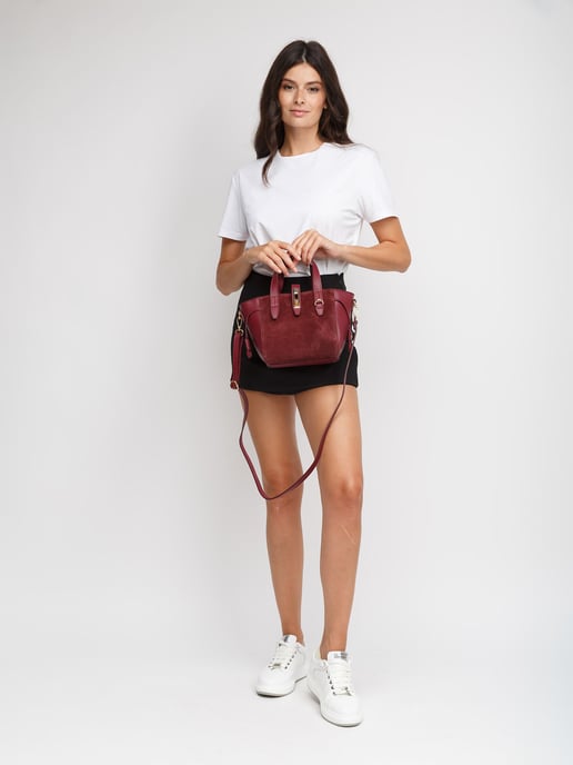 Giulia Monti Schoudertas Bordeau - Image 5