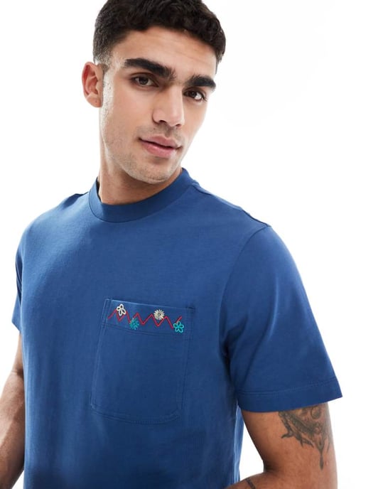 Farah stacy t-shirt in blue with pocket embroidery - Image 1