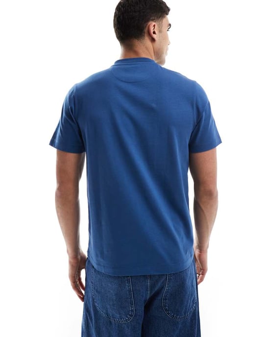 Farah stacy t-shirt in blue with pocket embroidery - Image 3