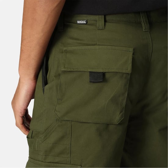 Men's Regatta Solid Cargo Shorts in Khaki - Image 1