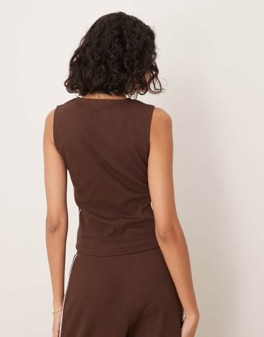 ASOS DESIGN co-ord crew neck button up top with contrast piping in brown - Image 3