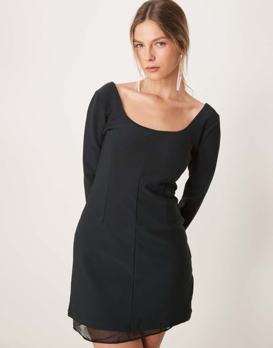 Abercrombie & Fitch mini klänning med scoop neck och genomskinlig insats i svart - Image 4