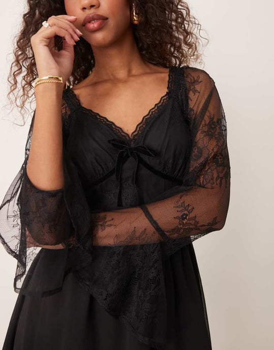 Miss Selfridge spets- och chiffongblandning mini klänning i svart - Image 3