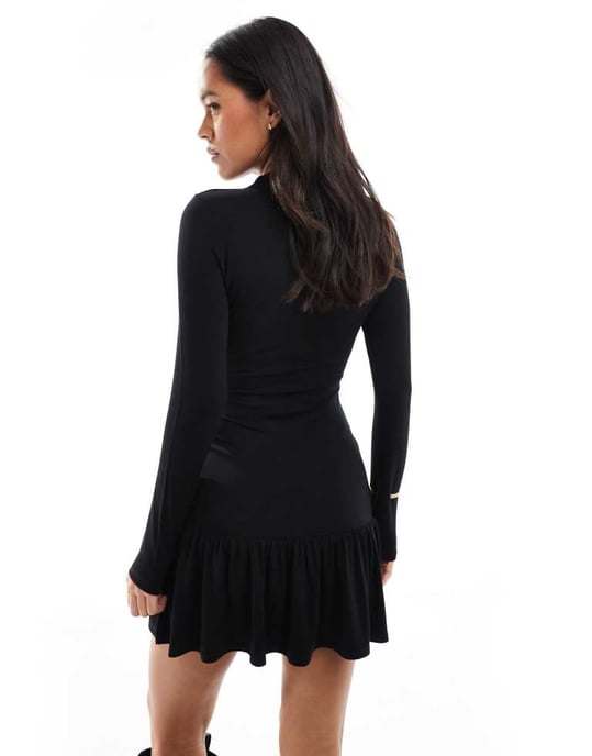 Miss Selfridge hög hals volang nederdel mini klänning i svart - Image 4