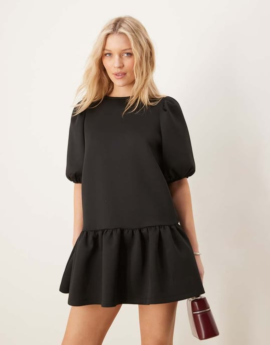 ASOS DESIGN miniklänning med sänkt midja och pösärmar i svart i scuba-material - Image 2