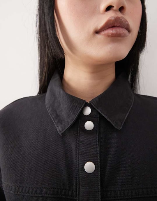 Monki oversized twill skjortklänning i tvättad svart - Image 3