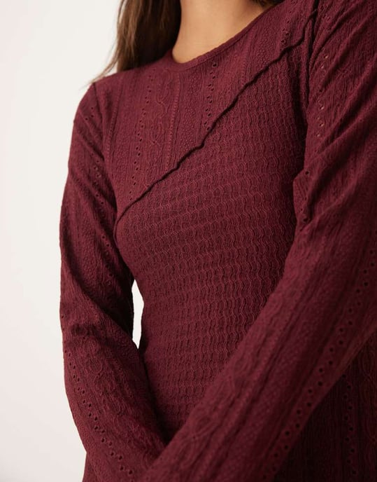 Miss Selfridge blandad textur långärmad klänning i vinröd - Image 4