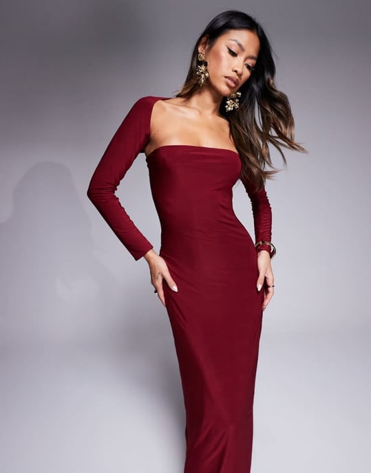 Kaiia exklusiv dubbel lager slinky bandeau maxiklänning med långärmad bolero i bordeaux - Image 2