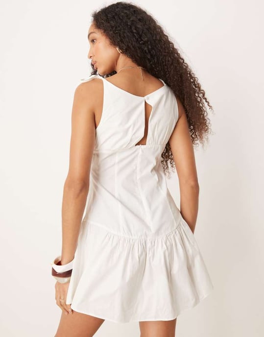 ASOS DESIGN linne miniklänning med sänkt midja i vit - Image 4