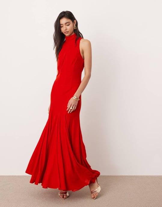 ASOS EDITION sammets halterneck maxiklänning med godetkjol i röd - Image 1