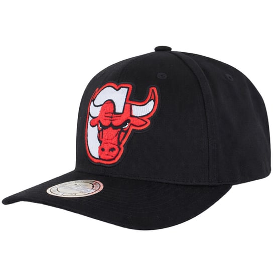 Mitchell & Ness NBA Chicago Bulls Letterman 110 Black Cap - Image 1