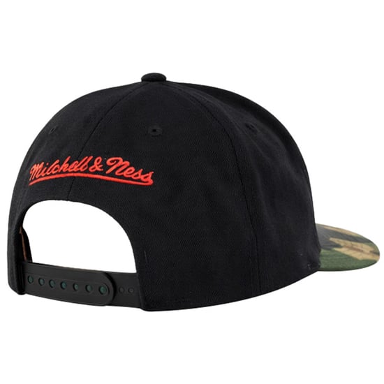 Mitchell & Ness NBA Detroit Pistons Blind Camo Black Cap - Image 2