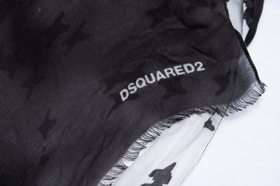 Dsquared2, svartvit mönstrad halsduk - Image 3