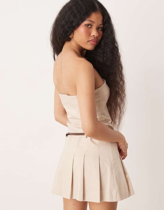 Miss Selfridge Petite skräddarsydd bandeau mini klänning i sten - Image 3