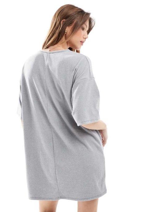 ASOS DESIGN ribbad slouchy T-shirt mini-klänning med fickor i grått - Image 4