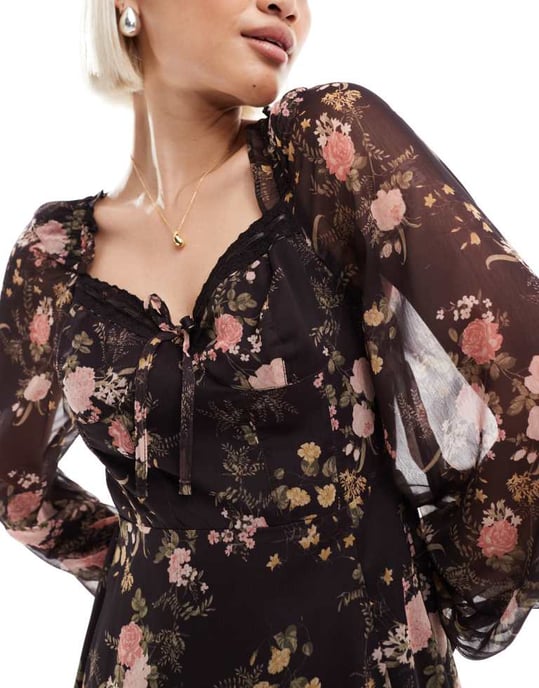 Miss Selfridge korsett chiffon maxiklänning i blommönster - Image 3