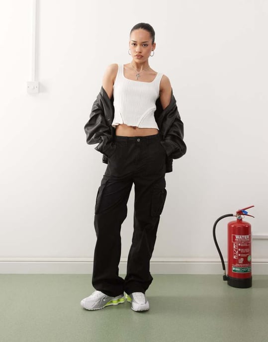 COLLUSION hook and eye detailed vest in white - Image 3