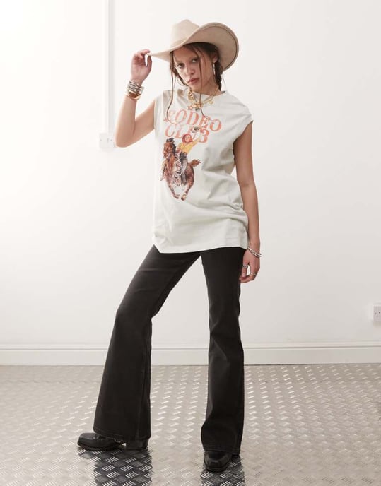 Wrangler rodeo club printed vest in vintage white - Image 3