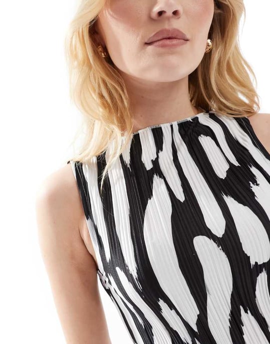 Vero Moda plisserad ärmlös miniklänning i monoprint - Image 2