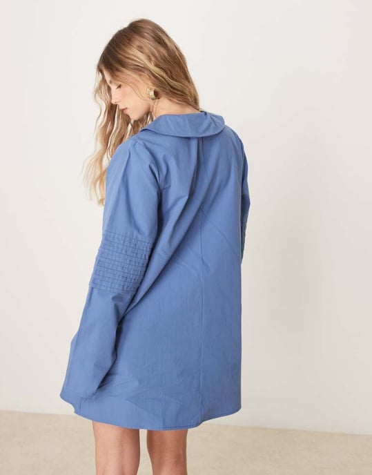 ASOS DESIGN poplin pintuck miniklänning i blått - Image 4