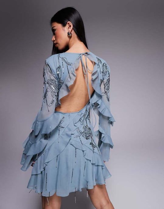 ASOS DESIGN mini klänning med rå kant och volangdetaljer samt öppen rygg i blått - Image 2