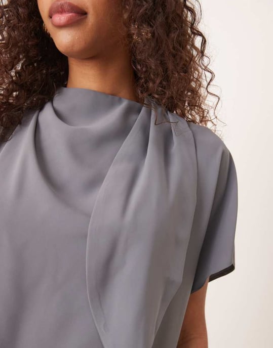 ASOS DESIGN slinky mini klänning med knytband i blågrå - Image 4