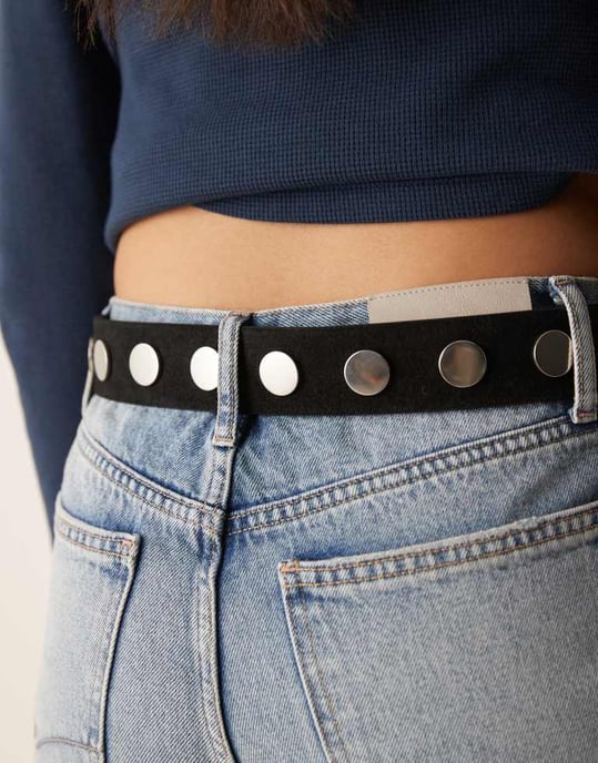 ASOS DESIGN suede stud detail waist and hip jeans belt in black - Image 3