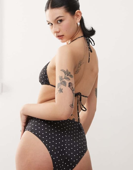 Monki mixa och matcha höga midjebikinibyxor i svart och vitt prickigt mönster - Image 4