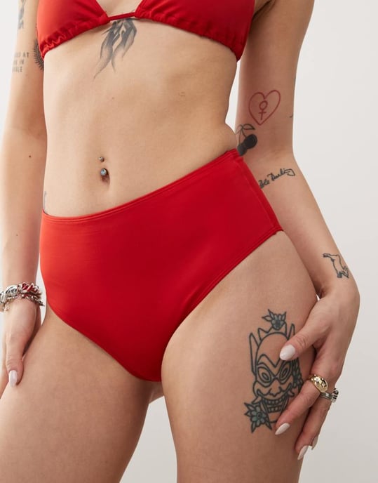 Monki mixa och matcha höga bikinibyxor i mörkröd - Image 3