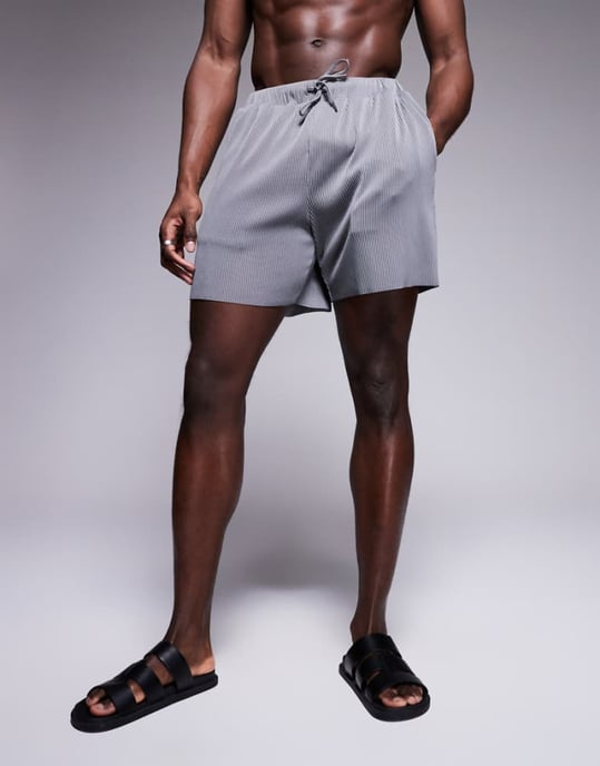 ASOS DESIGN plisserade badshorts i medellängd i grått - Image 1