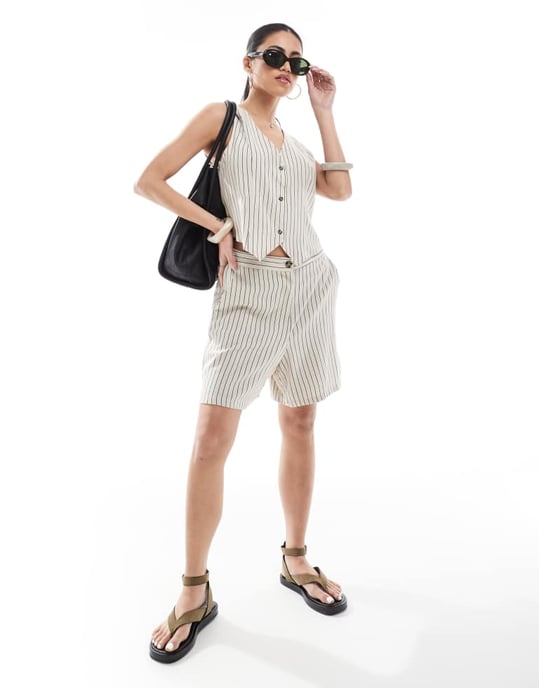 Vero Moda linne-liknande västset i stenrandig - Image 2