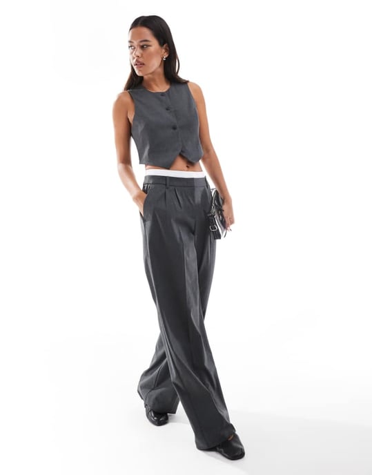 Vero Moda kort väst set i mörkgrå melange - Image 2