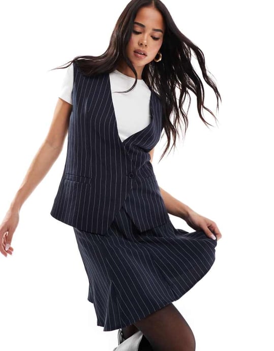 ASOS DESIGN skräddarsydd kavaj i marinblå randig kostym med knytfront - Image 1