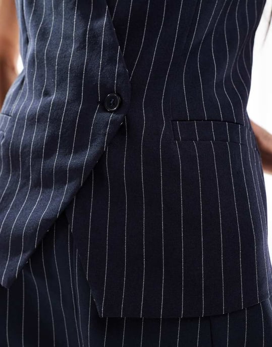 ASOS DESIGN skräddarsydd kavaj i marinblå randig kostym med knytfront - Image 2