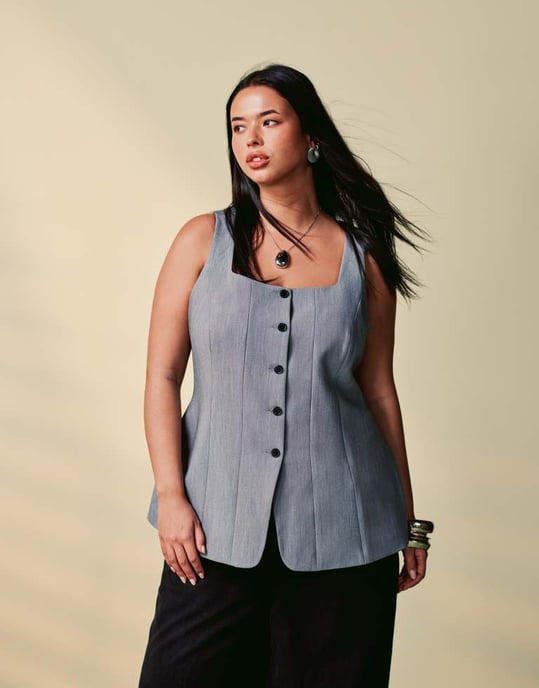 ASOS DESIGN Curve korsett väst med korsrutigt mönster i grått - Image 2