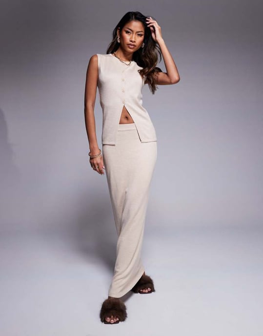 Kaiia exclusive fine knit longline button front waistcoat co-ord in oatmeal - Image 4