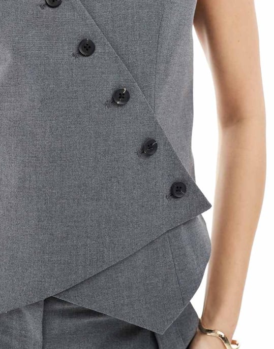 Vero Moda asymmetrisk väst i mörkgrå melange - Image 3