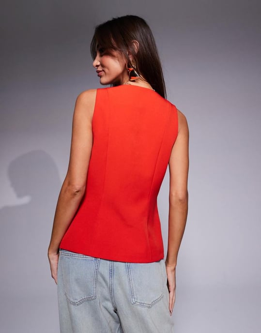 Kaiia exclusive tailored split front waistcoat in red - Image 3