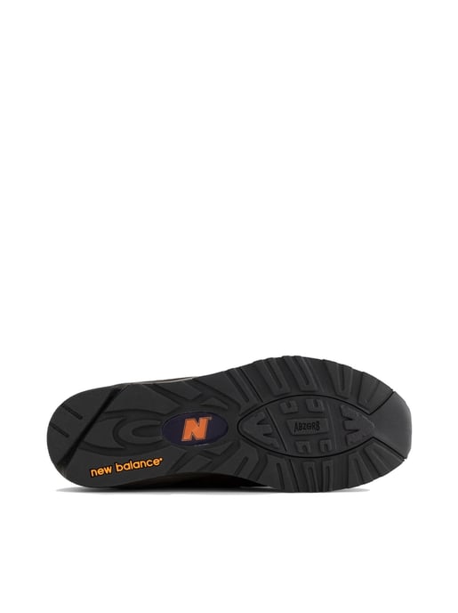 990v2 Made in USA Sneakers - Image 5