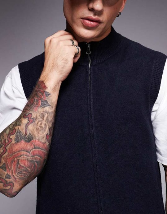 ASOS DESIGN stickad zip-up tank med funnel neck i marinblå - Image 3