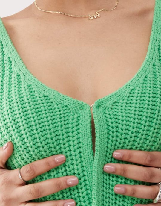 Noisy May split front knitted tank top in green - Image 4