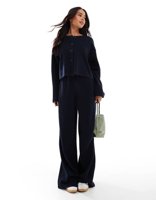 Miss Selfridge mjuk ribbad kofta i marinblått - Image 2